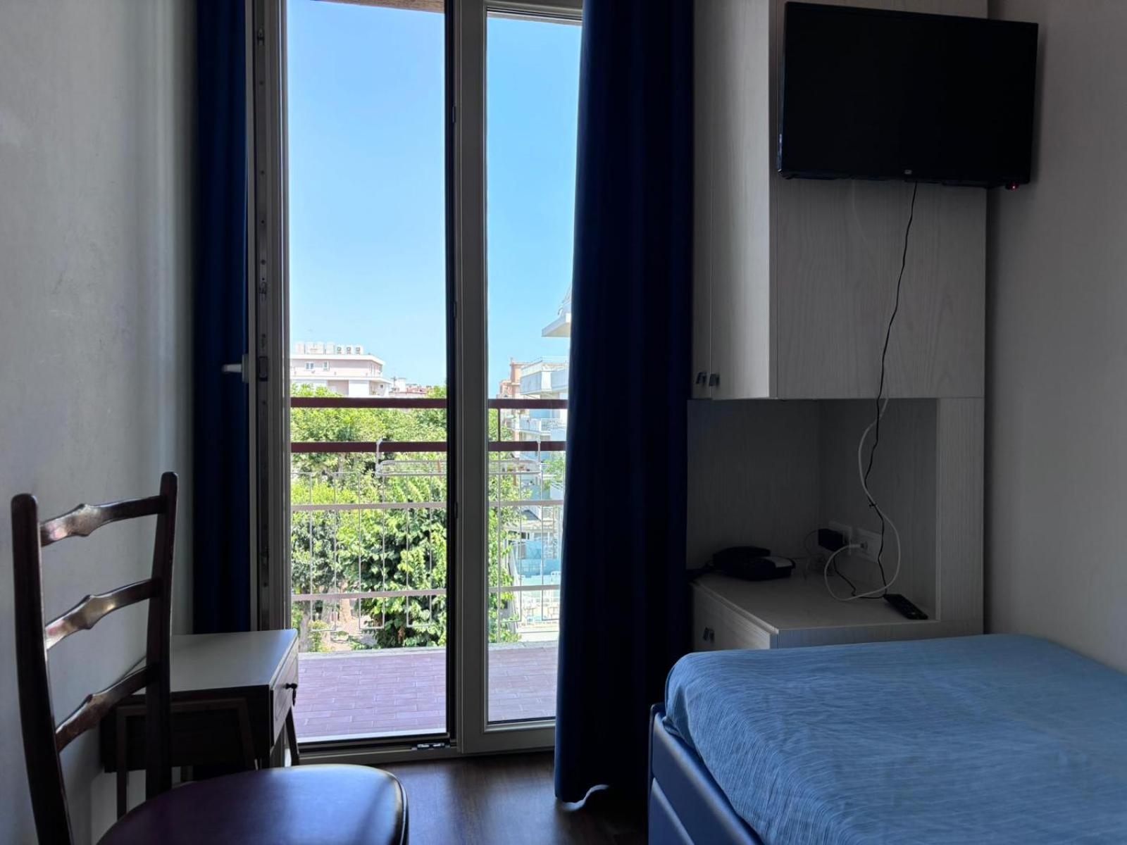 Hotel Belfiore Misano Adriatico Exterior foto
