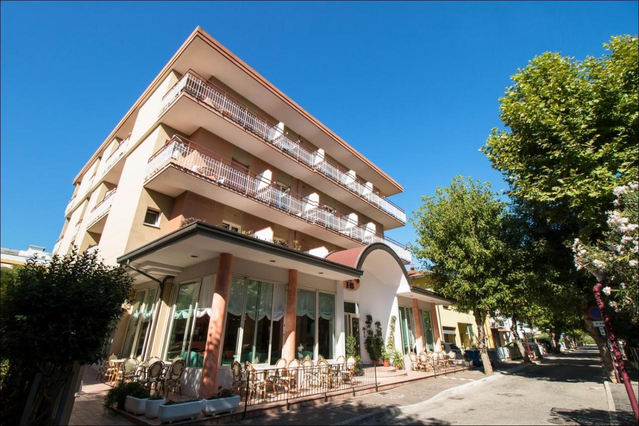 Hotel Belfiore Misano Adriatico Exterior foto