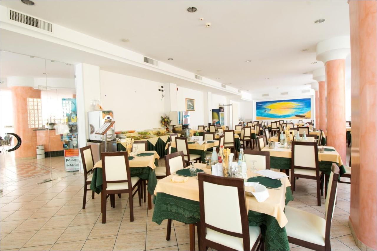Hotel Belfiore Misano Adriatico Exterior foto