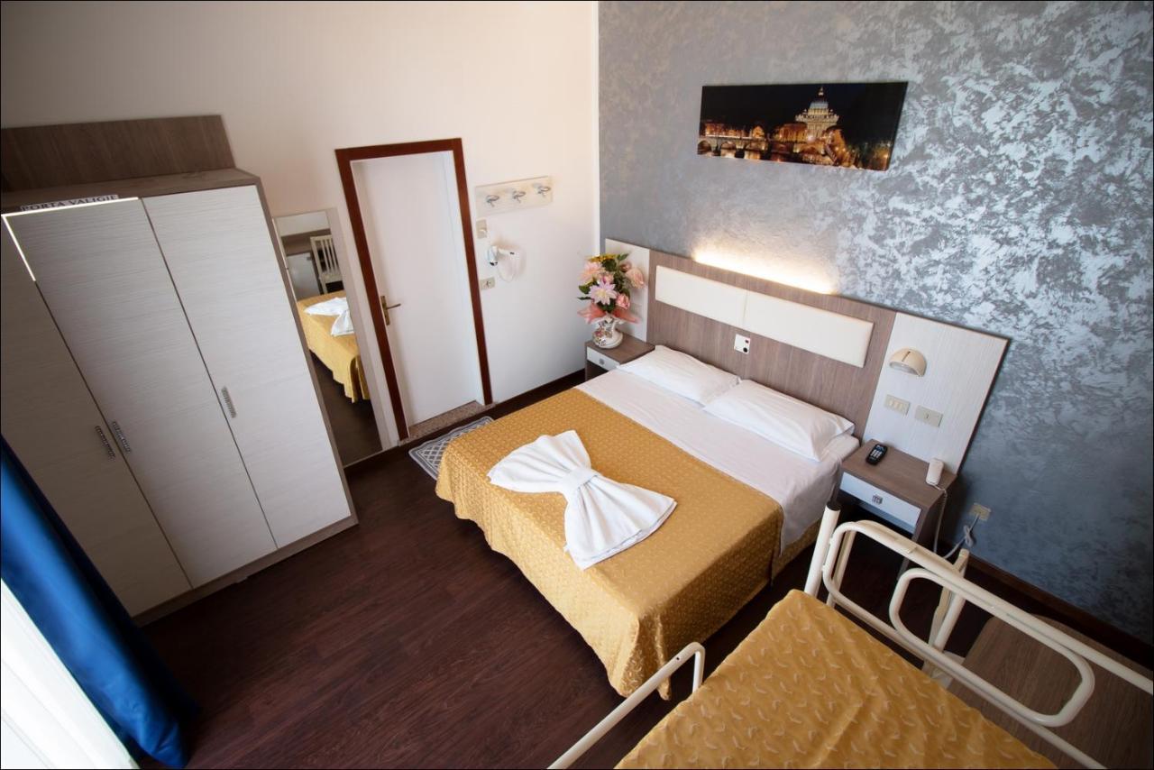 Hotel Belfiore Misano Adriatico Exterior foto