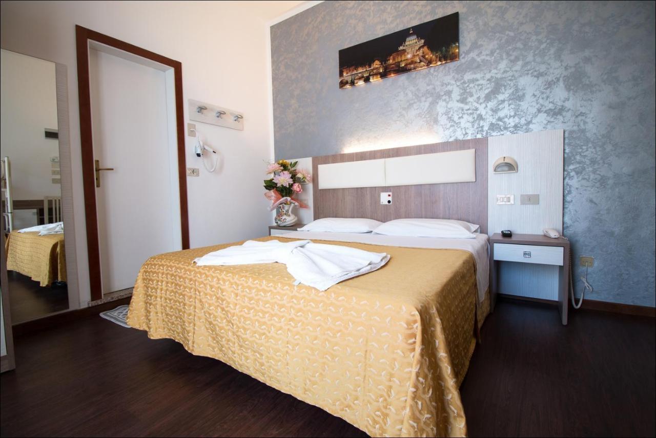 Hotel Belfiore Misano Adriatico Exterior foto