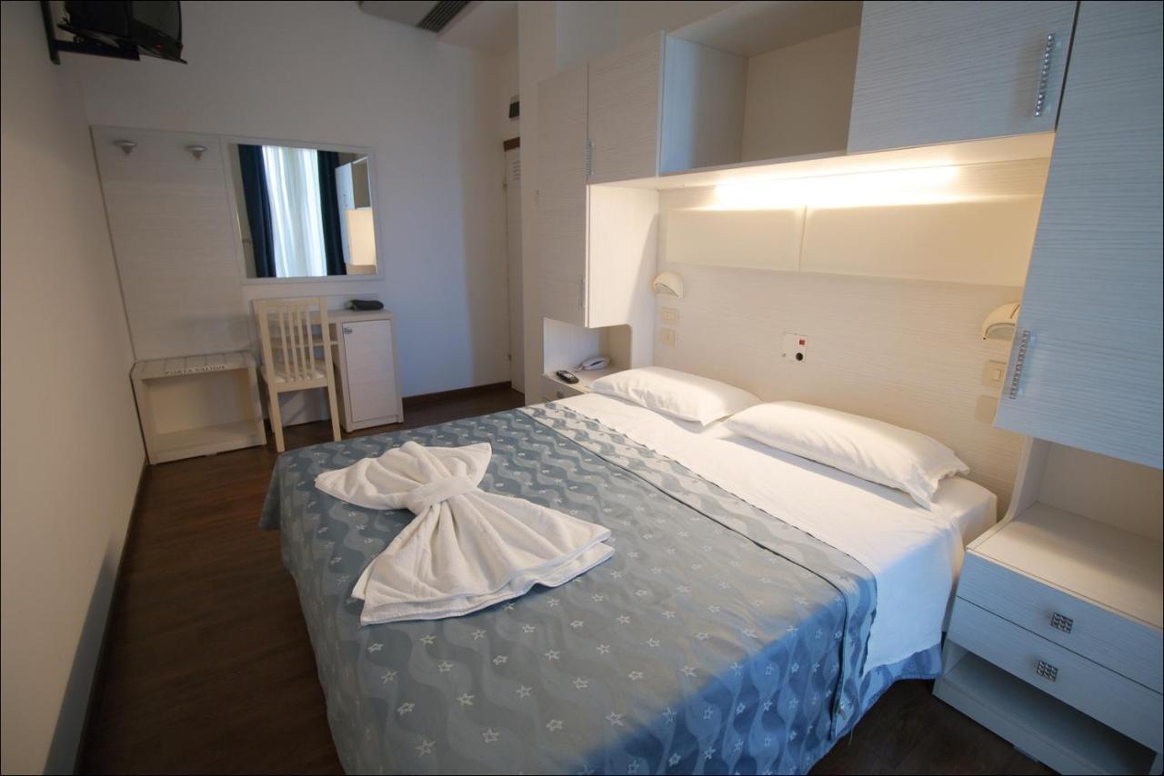 Hotel Belfiore Misano Adriatico Exterior foto